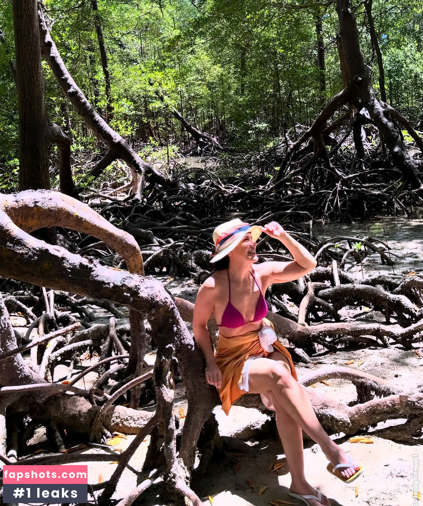 Regina Volpato gallery photo #15