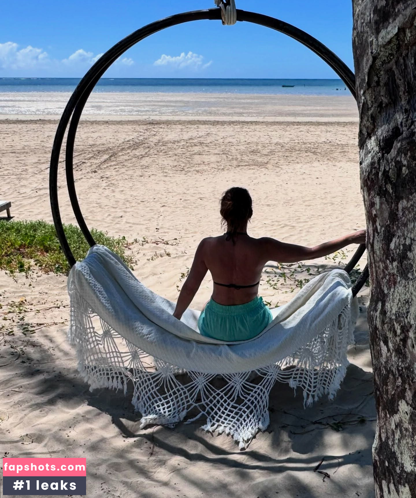 Regina Volpato gallery photo #17