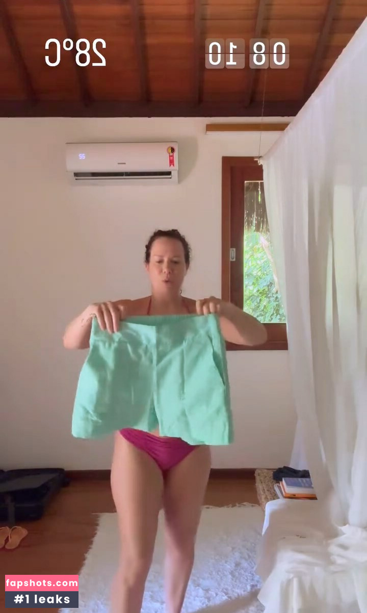 Regina Volpato gallery photo #21