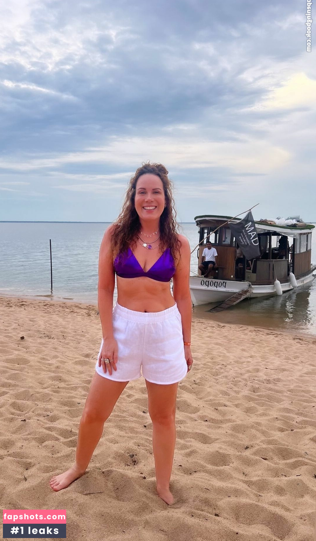 Regina Volpato gallery photo #29