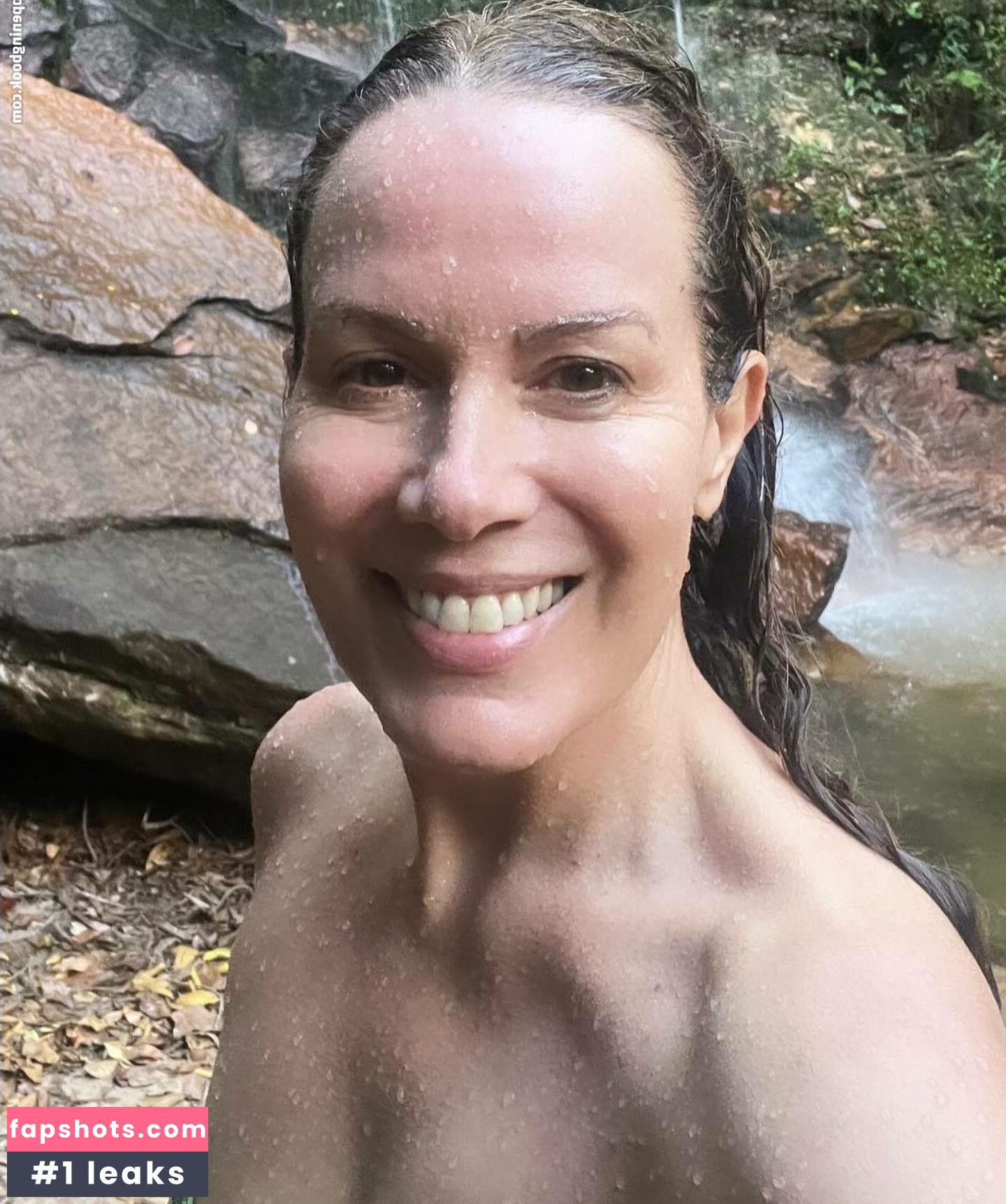 Regina Volpato gallery photo #35