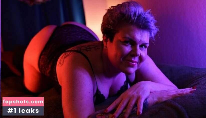 ren_demarcus nude babe gallery