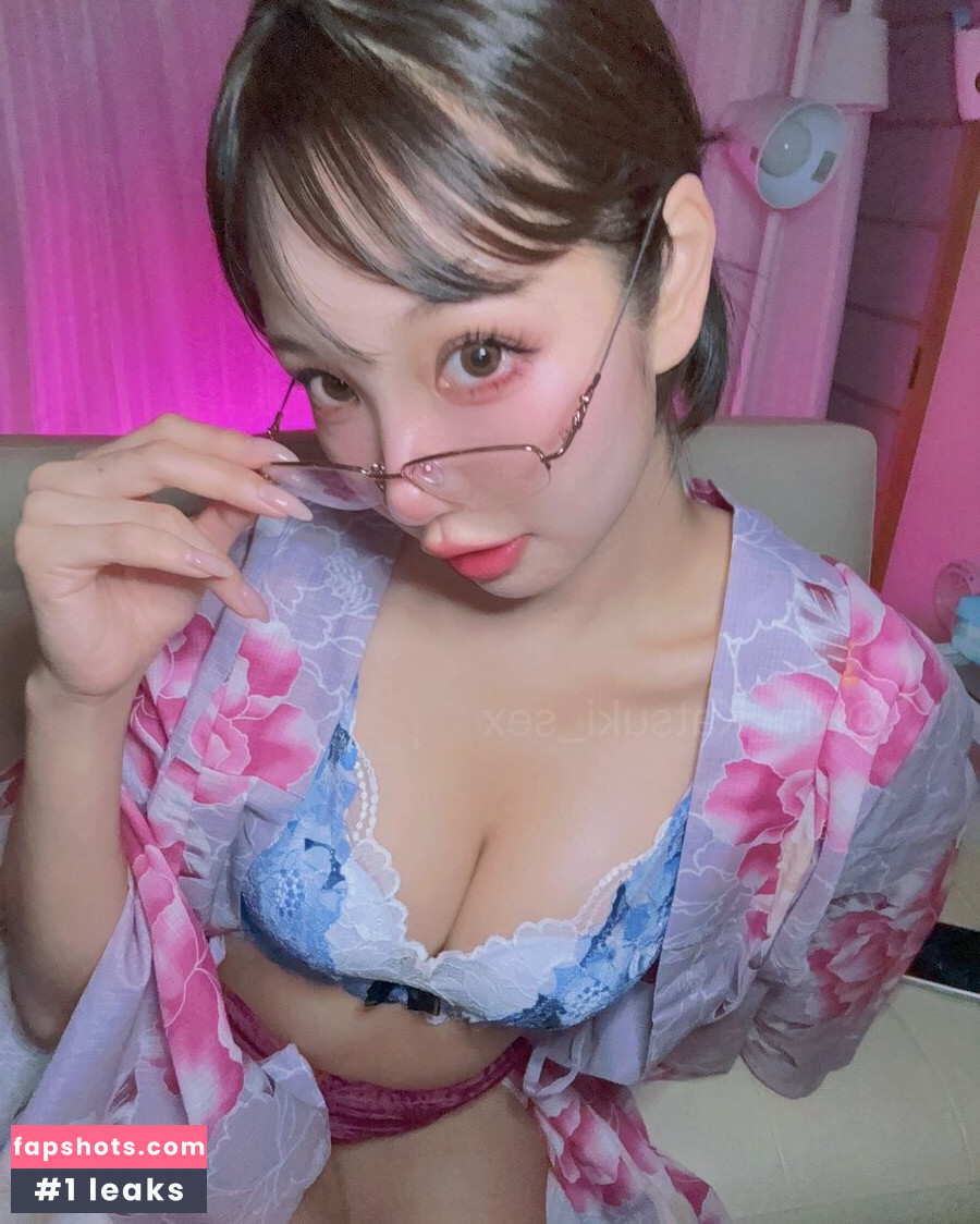 ren_katsuki gallery photo #17