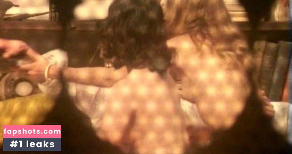 Rena Niehaus gallery photo #11