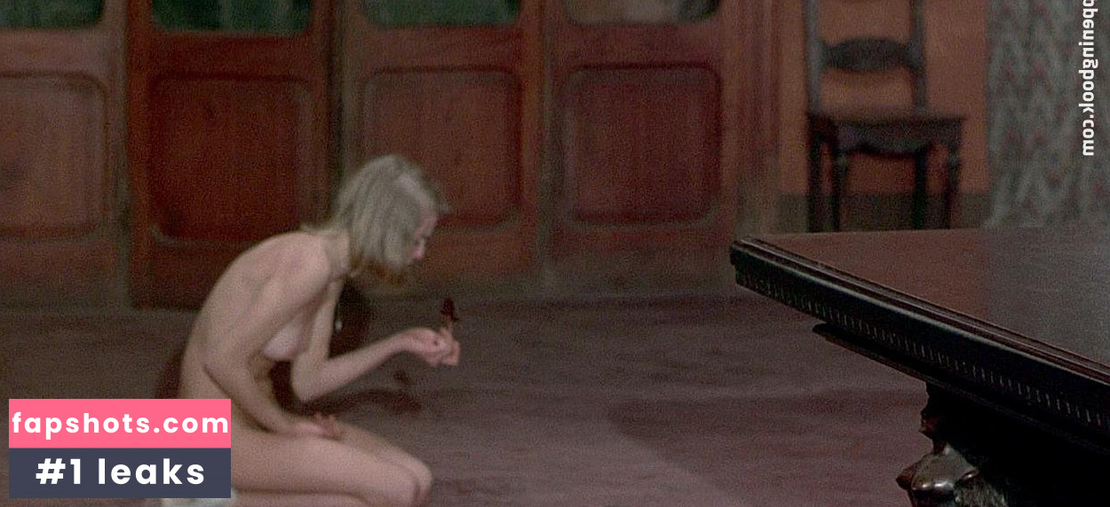 Renata Moar gallery photo #2