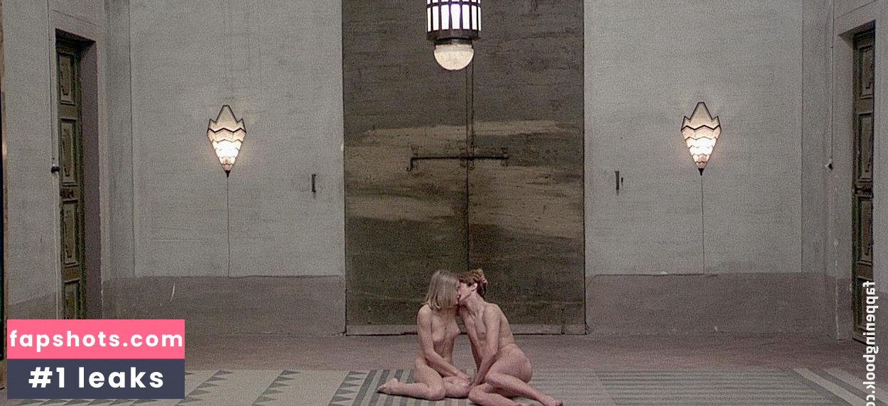 Renata Moar gallery photo #3