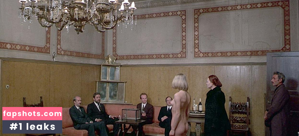 Renata Moar gallery photo #5