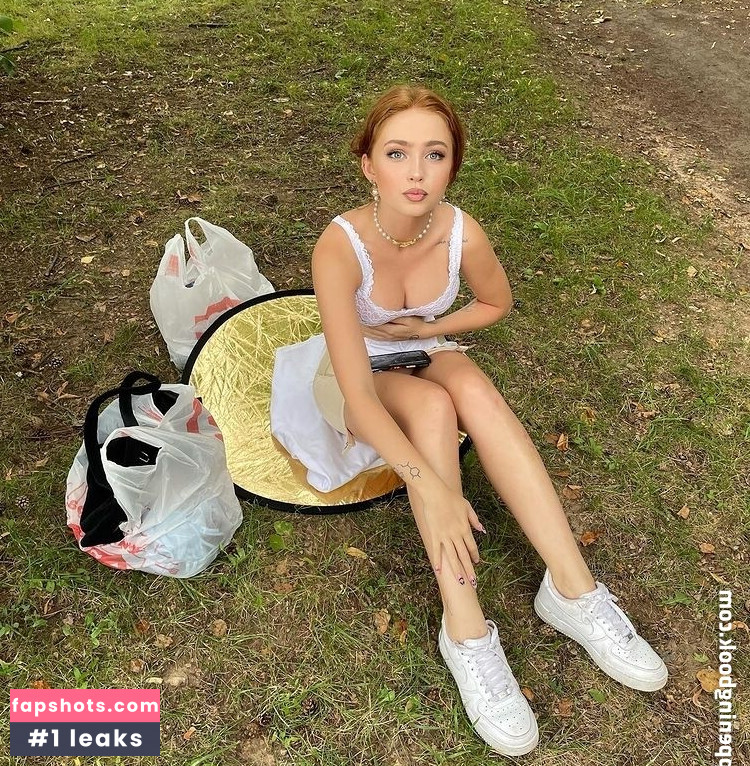 Renata_ri gallery photo #15