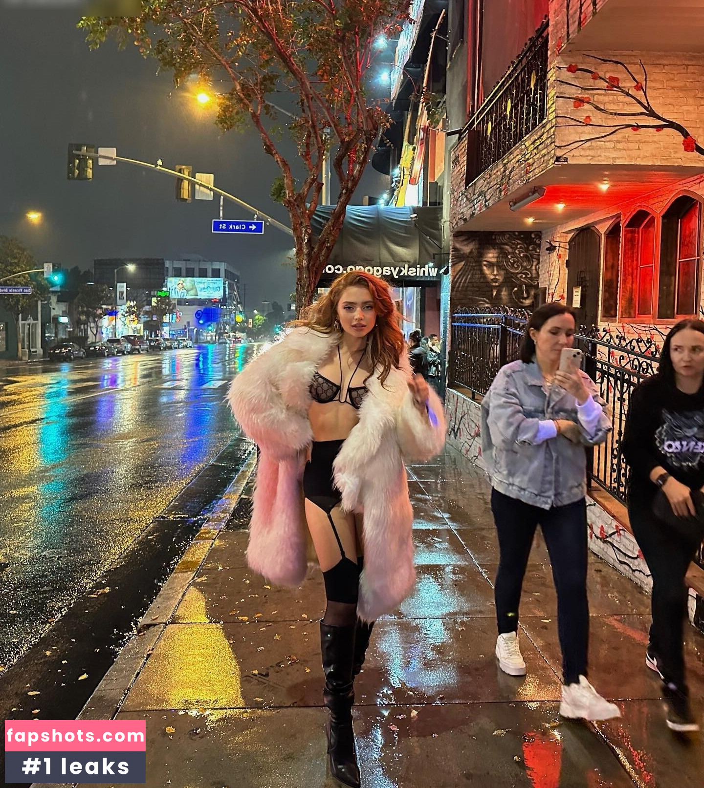 Renata_ri gallery photo #32