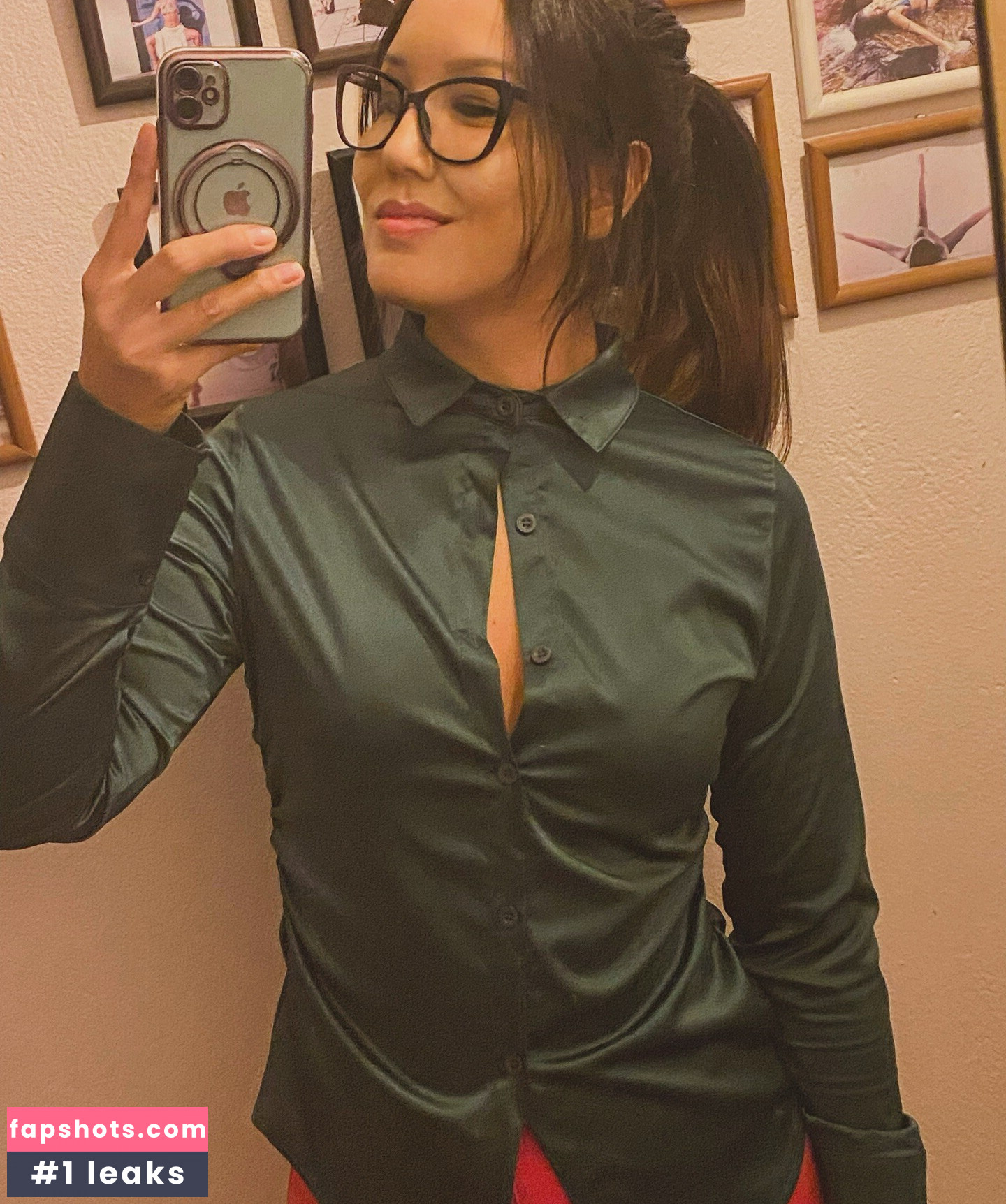 renathashen gallery photo #2