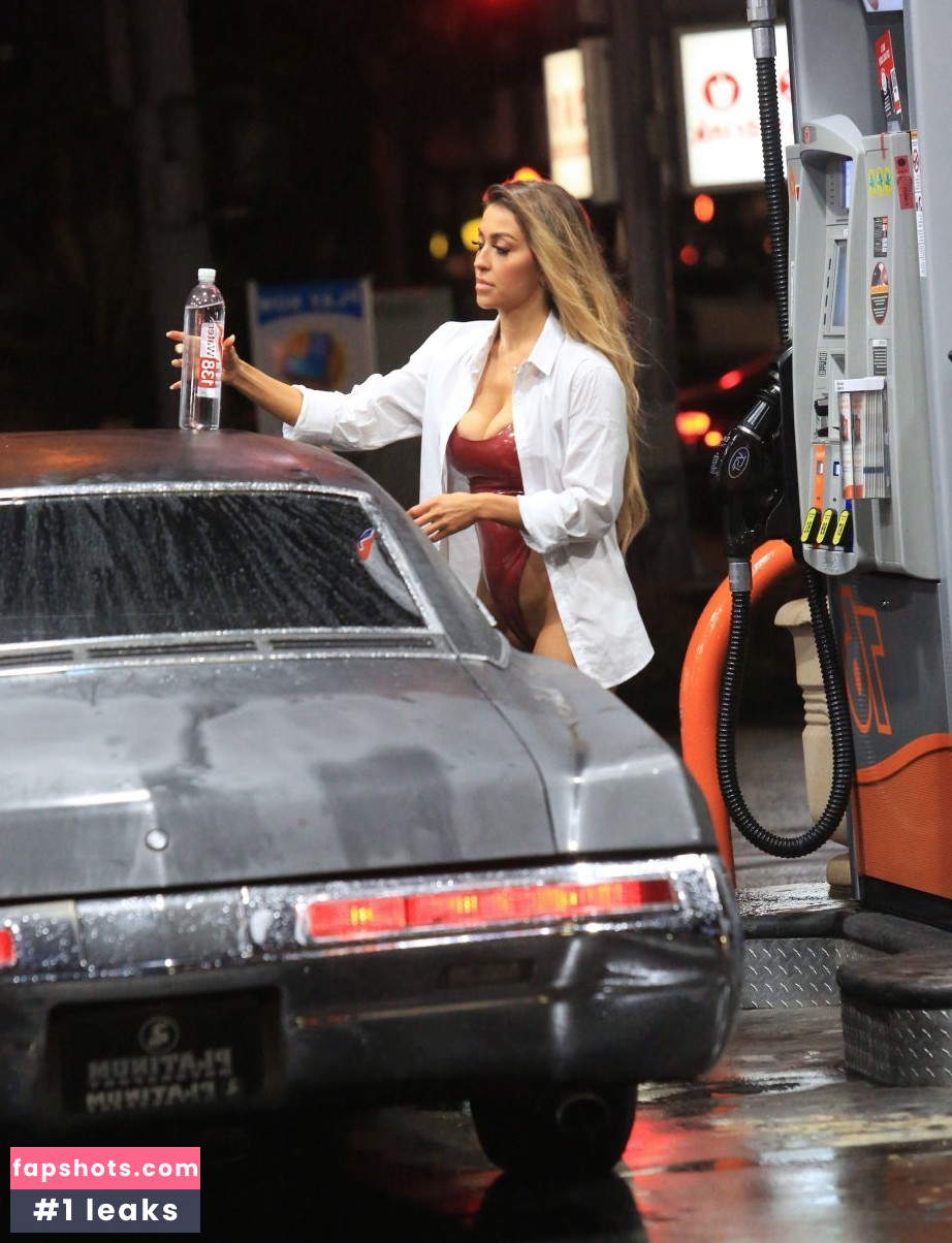 Renee Denise gallery photo #9