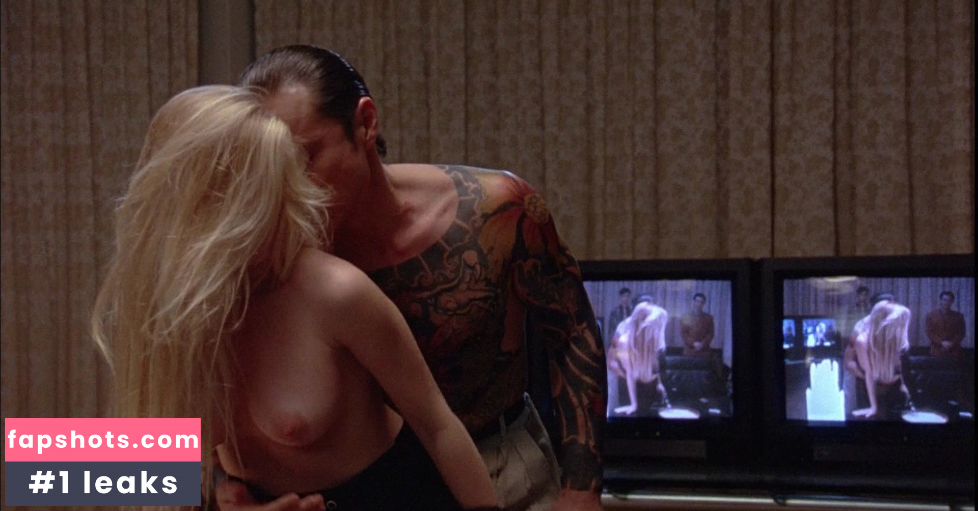 Renee Griffin gallery photo #8