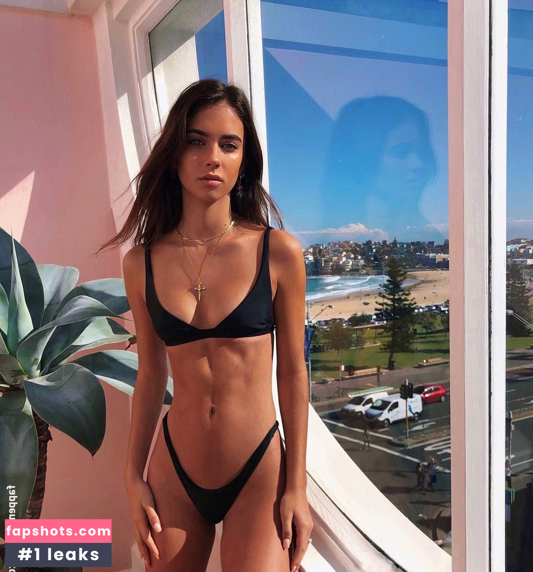 Renee Herbert gallery photo #43