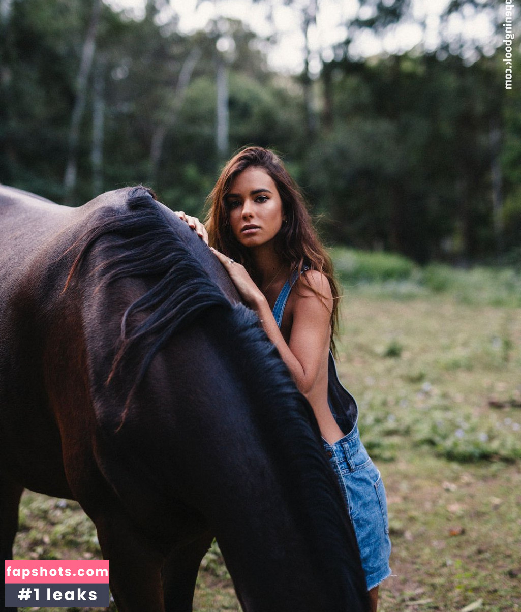 Renee Herbert gallery photo #66