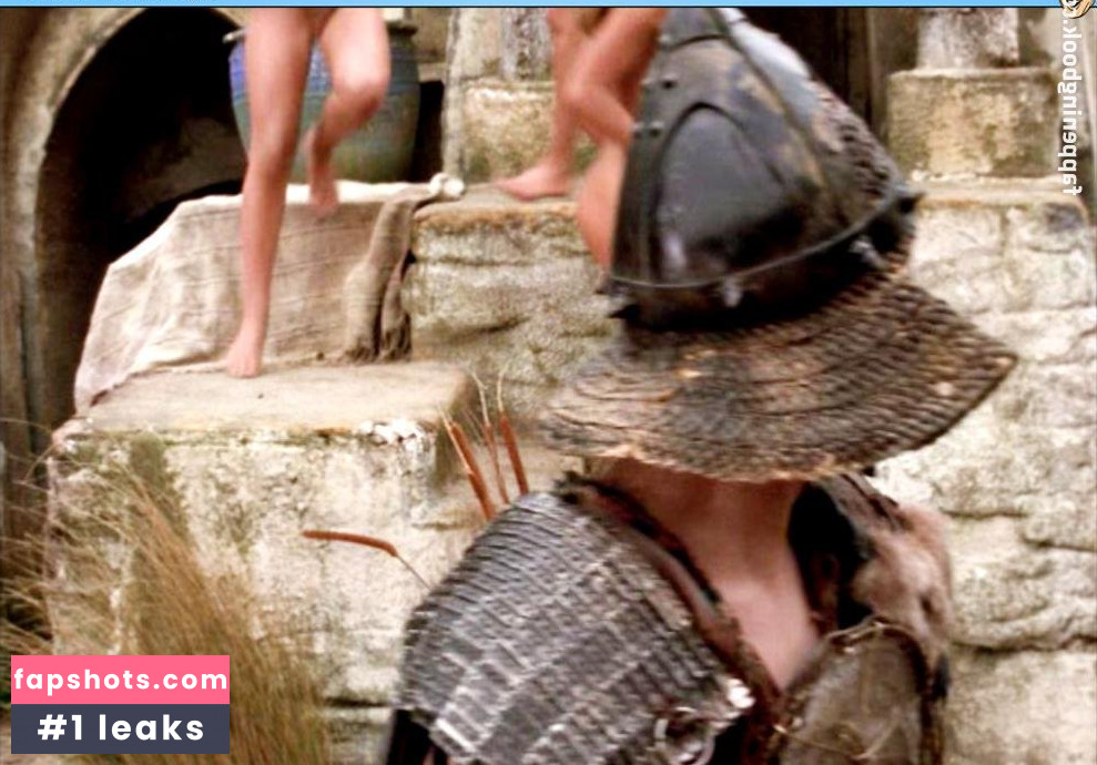 Renee O'Connor gallery photo #14