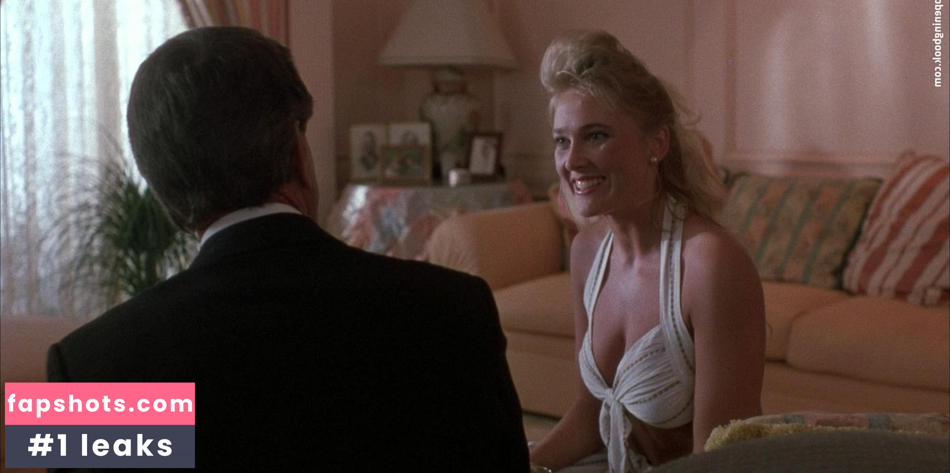 Renee O'Connor gallery photo #21