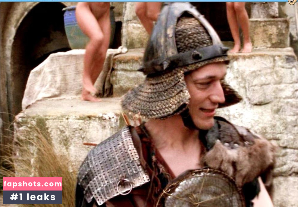 Renee O'Connor gallery photo #22