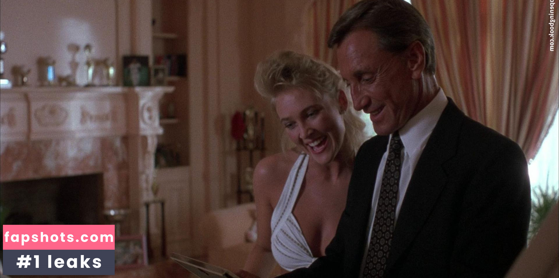 Renee O'Connor gallery photo #4