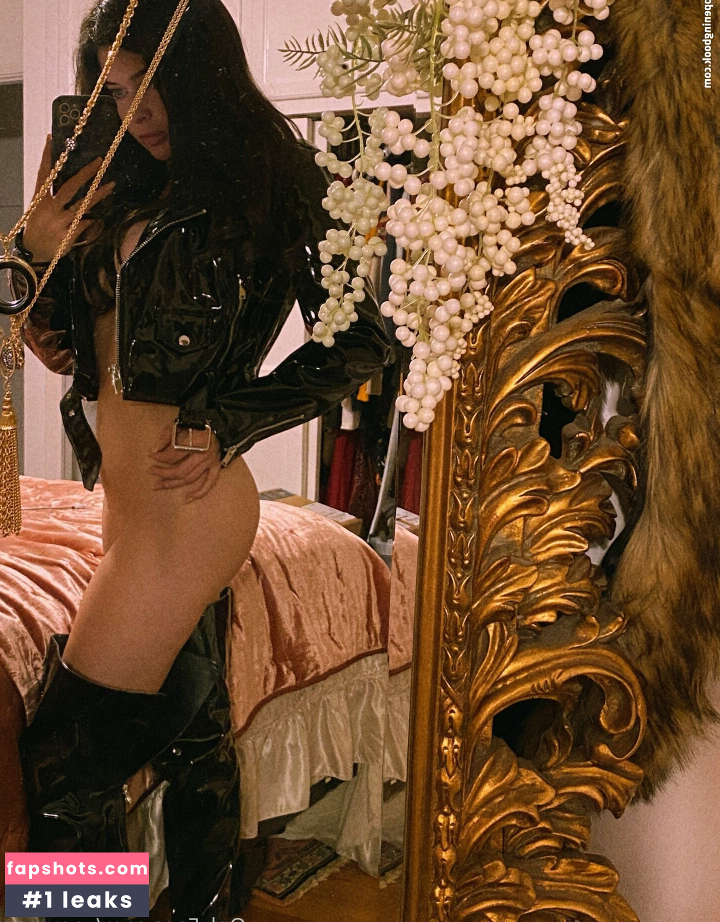 Renee Olstead gallery photo #88