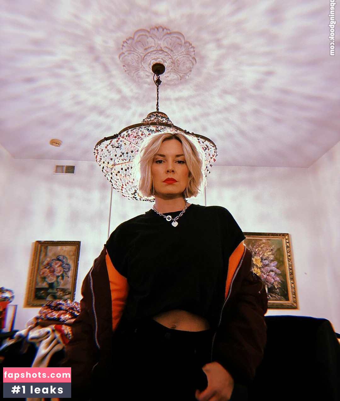 Renee Paquette gallery photo #5