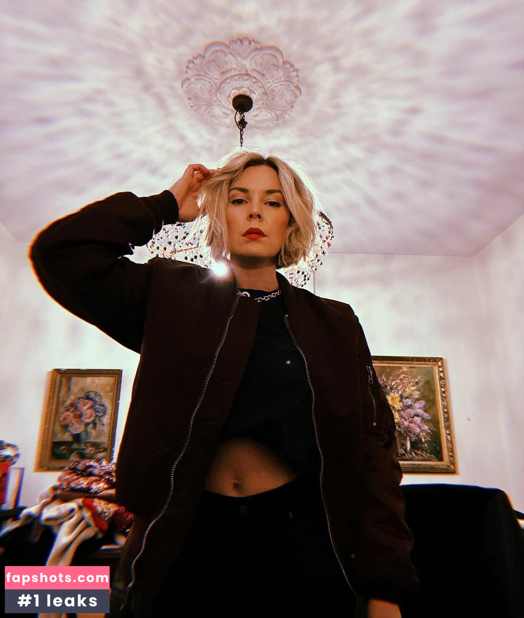 Renee Paquette gallery photo #6