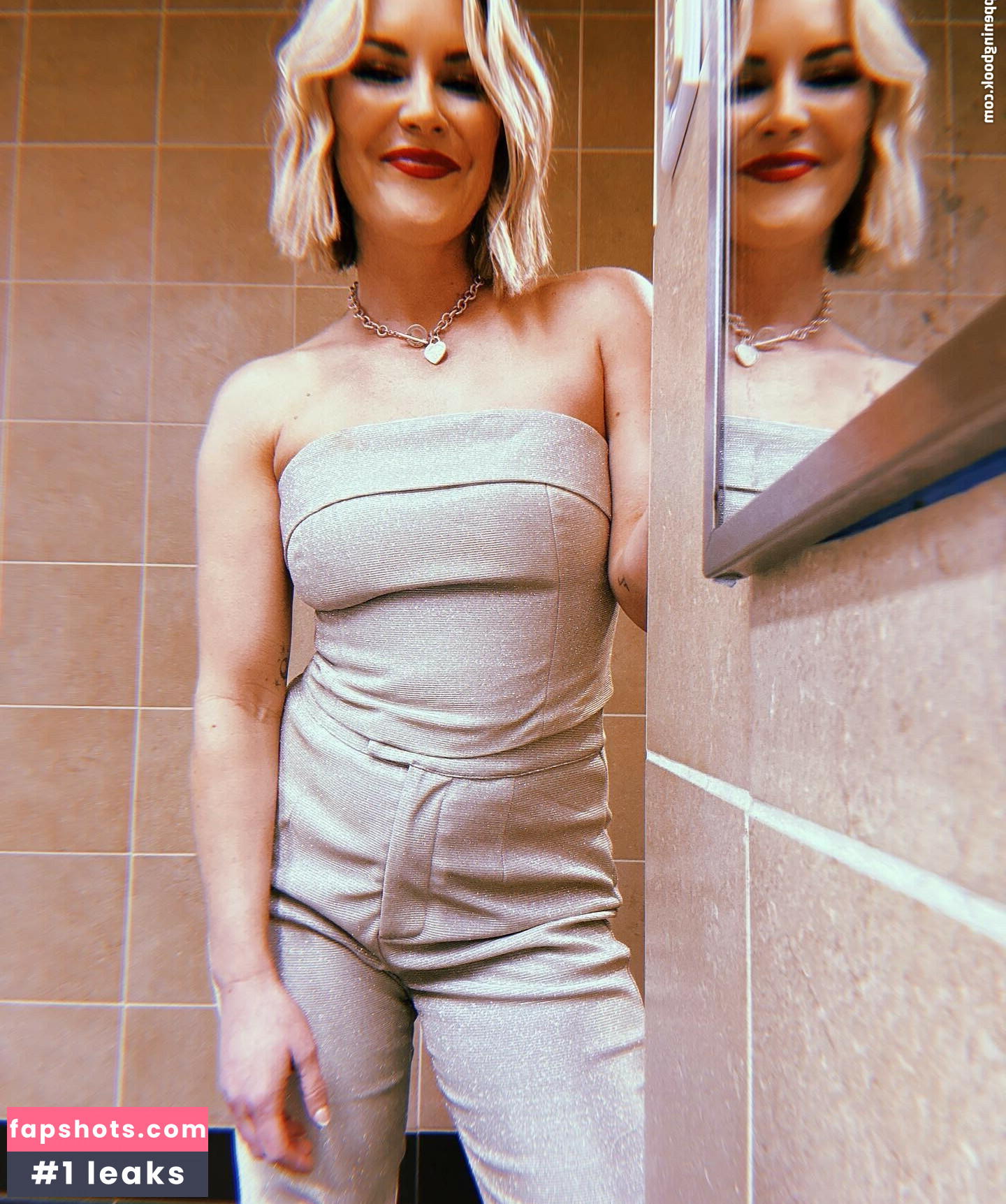 Renee Paquette gallery photo #9