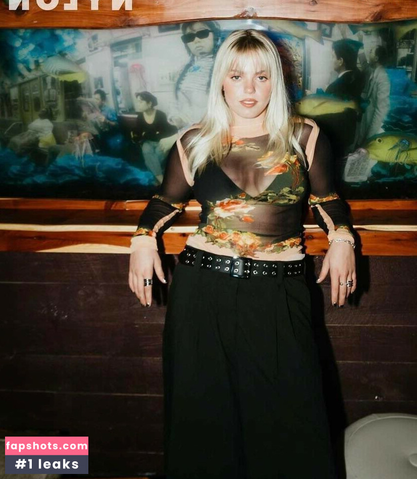 Renee Rapp Nahé úniky fotek pouze od fanoušků #49 - Fapshots