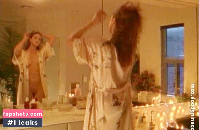 Renee Rea gallery photo #48