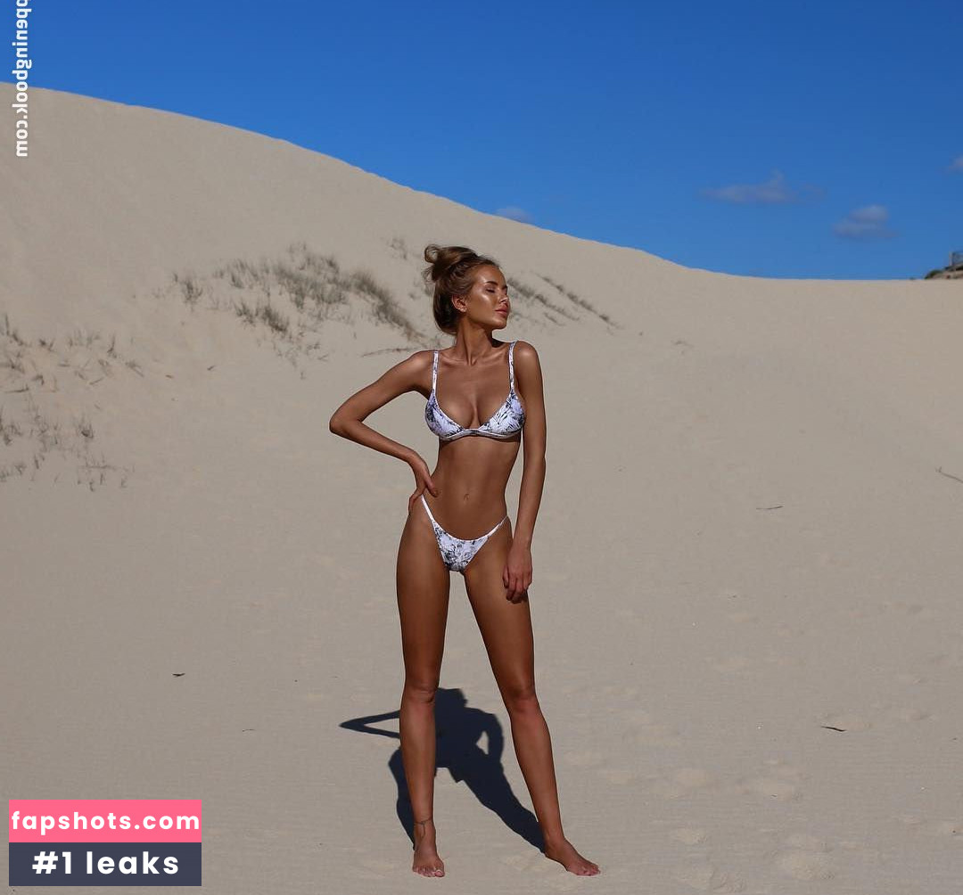 Renee Somerfield Nude Leaks OnlyFans Photos #19 - Fapshots
