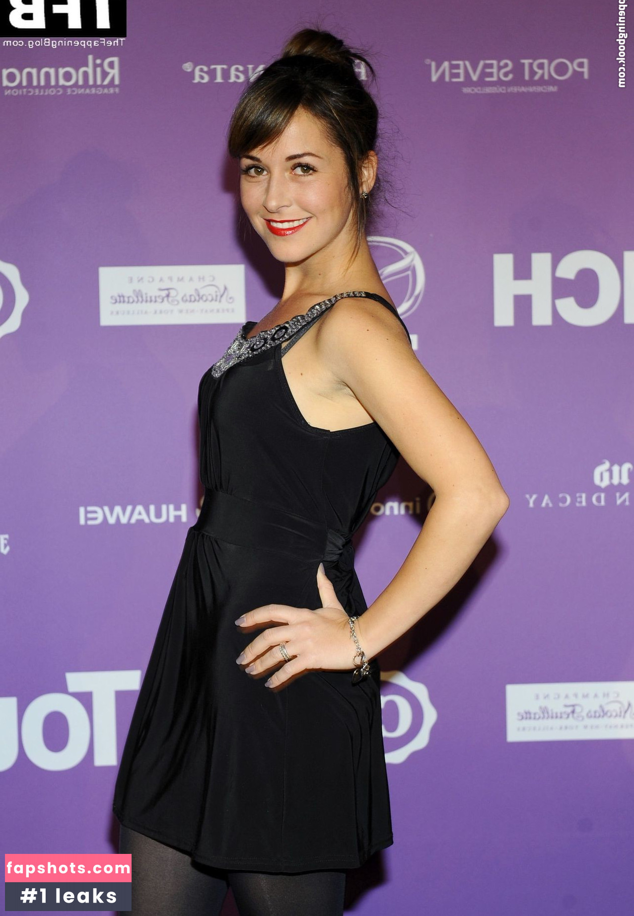 Renee Weibel Nahé úniky fotek pouze od fanoušků #4 - Fapshots