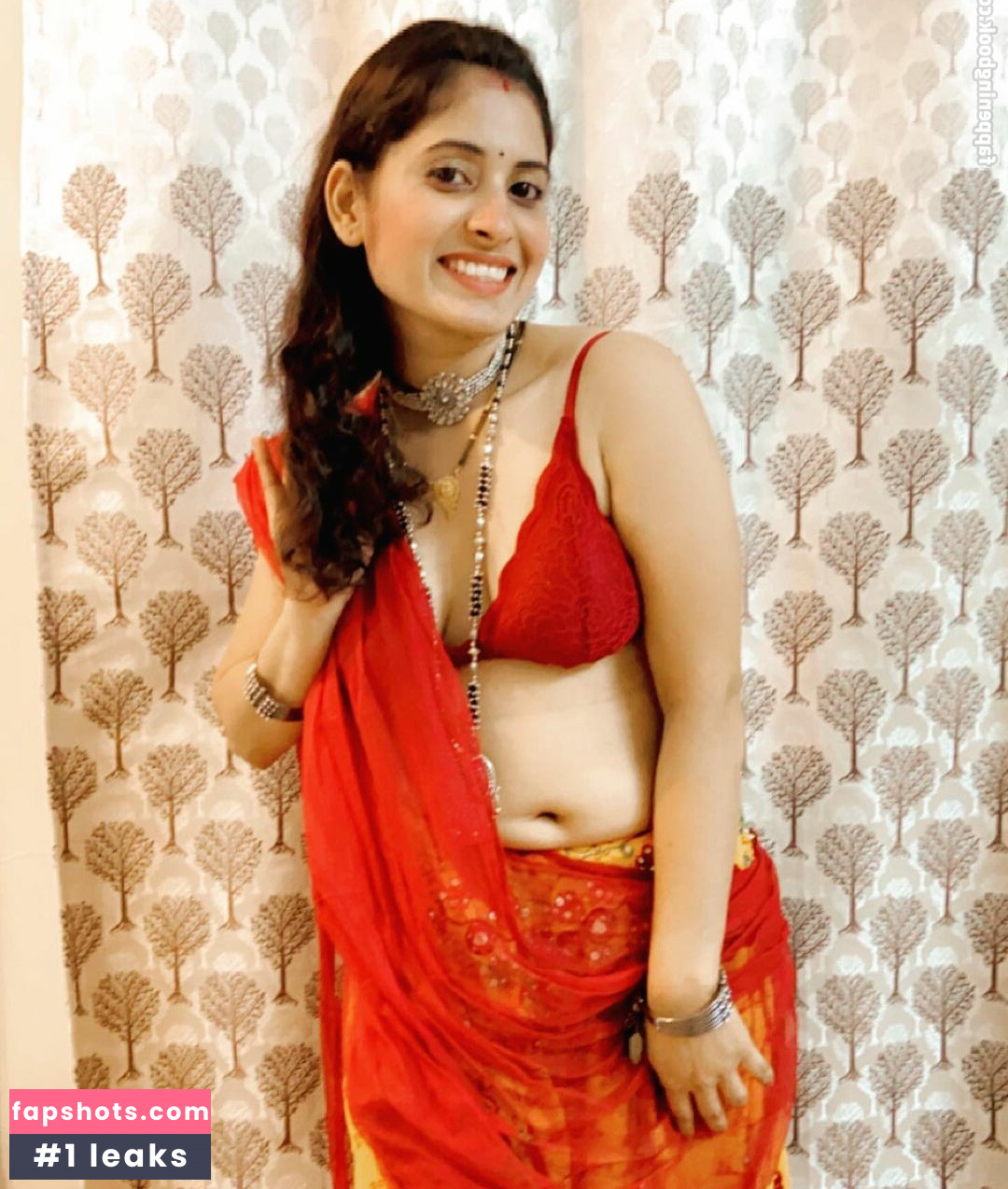 Renu Chandra gallery photo #12