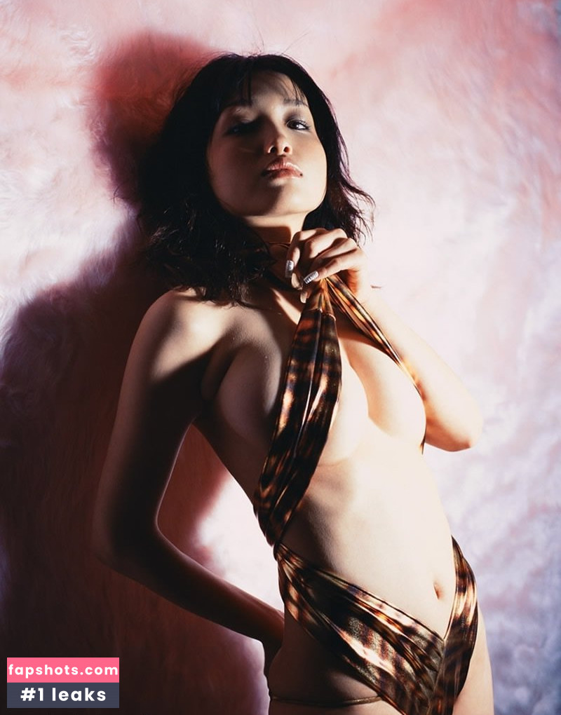 Reon Kadena gallery photo #7