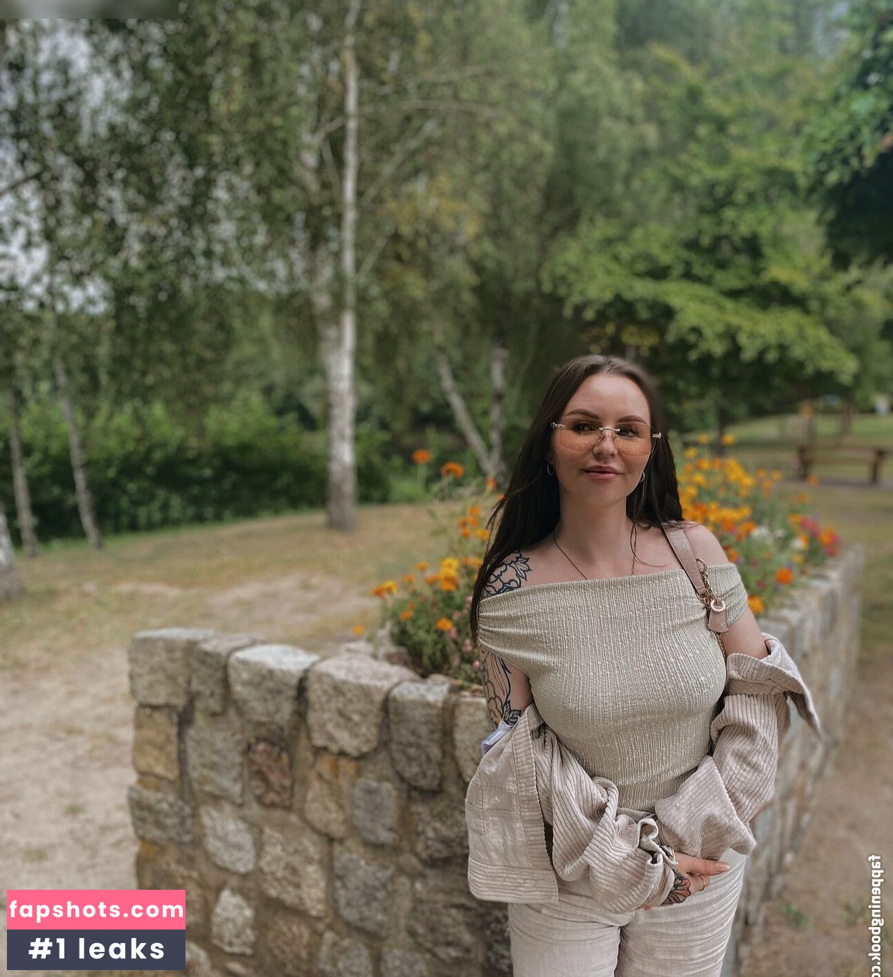 Request aesthetics.fox nude babe gallery