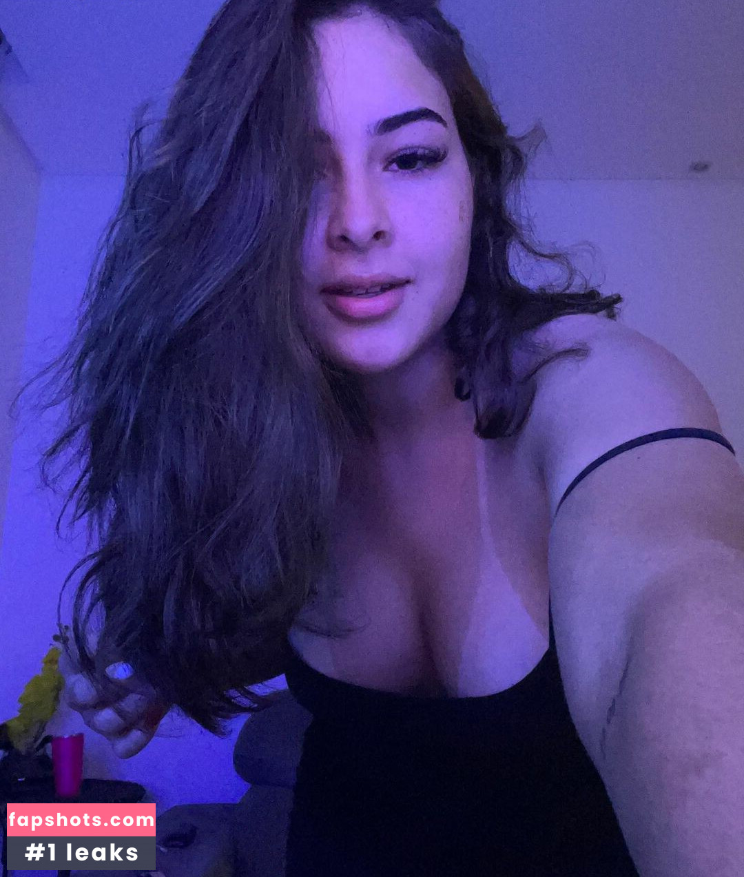 Rere Schneider nude babe gallery