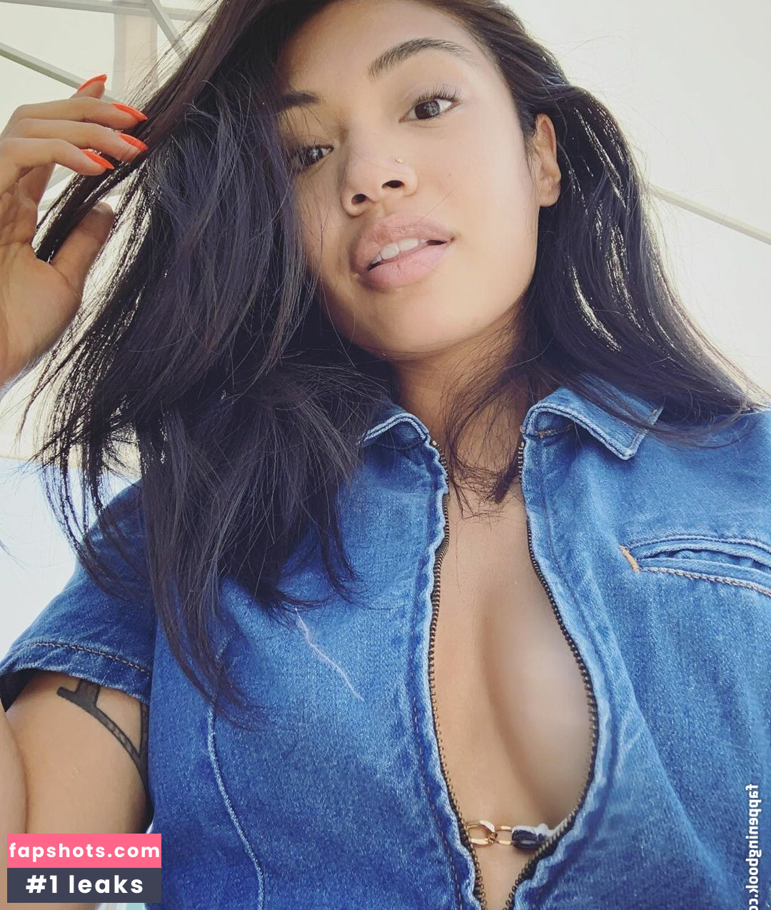 Reyna Morena gallery photo #13