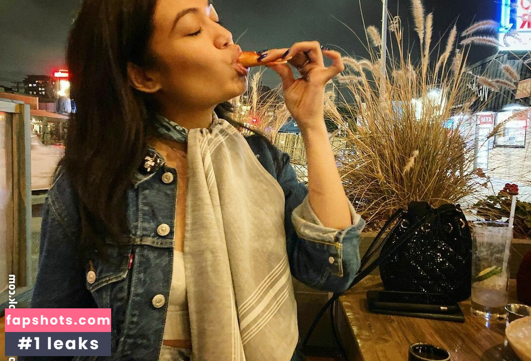 Reyna Morena gallery photo #5