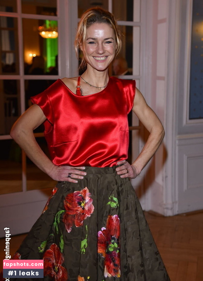 Rhea Harder-Vennewald Filtración Desnuda OnlyFans Foto #12 - Fapshots