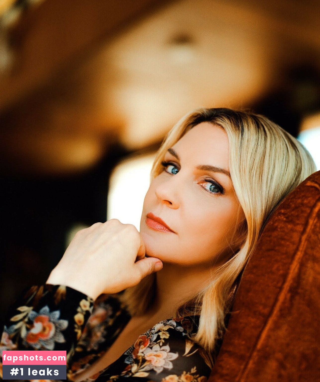 Rhea Seehorn gallery photo #12