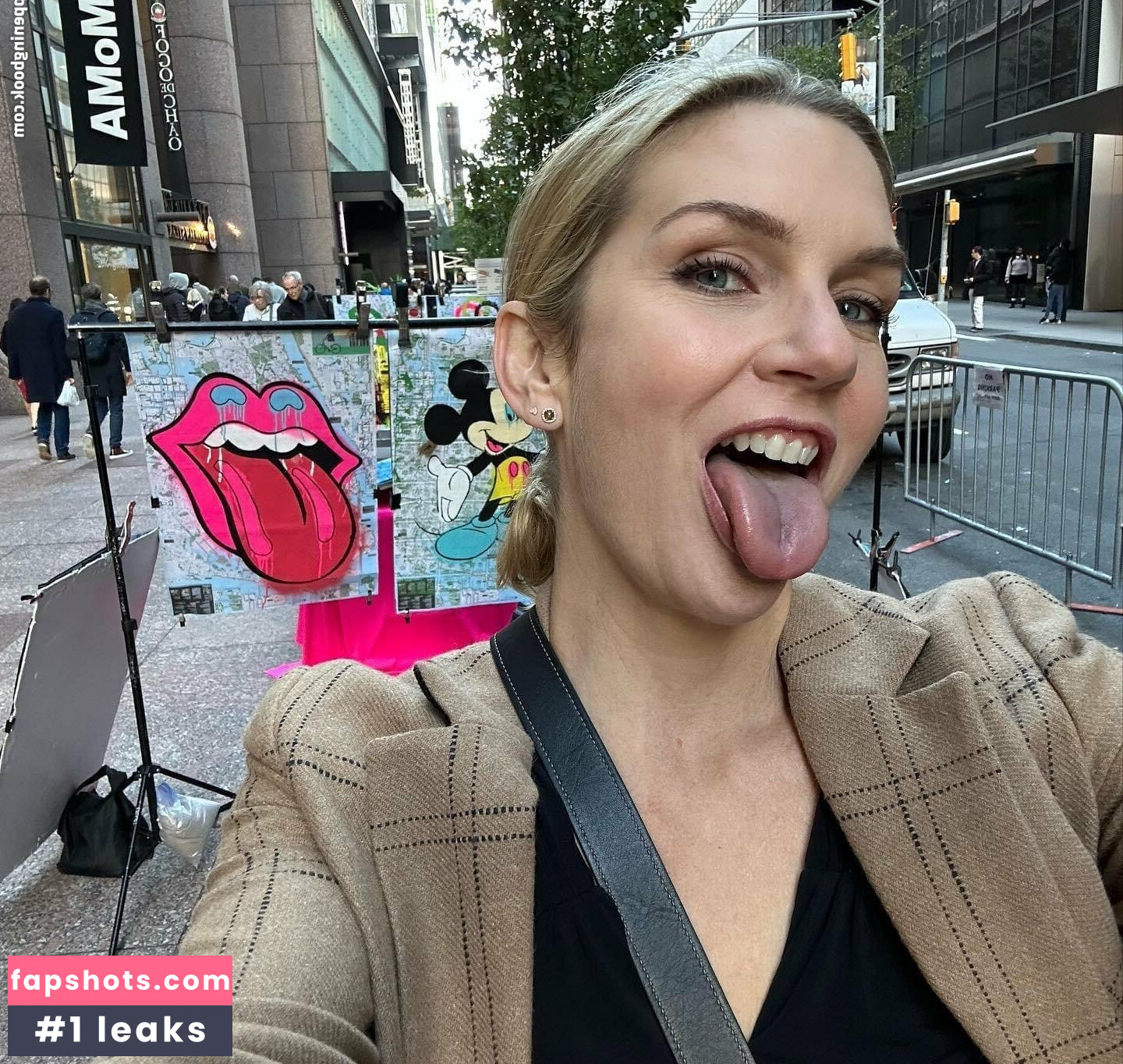 Rhea Seehorn gallery photo #32