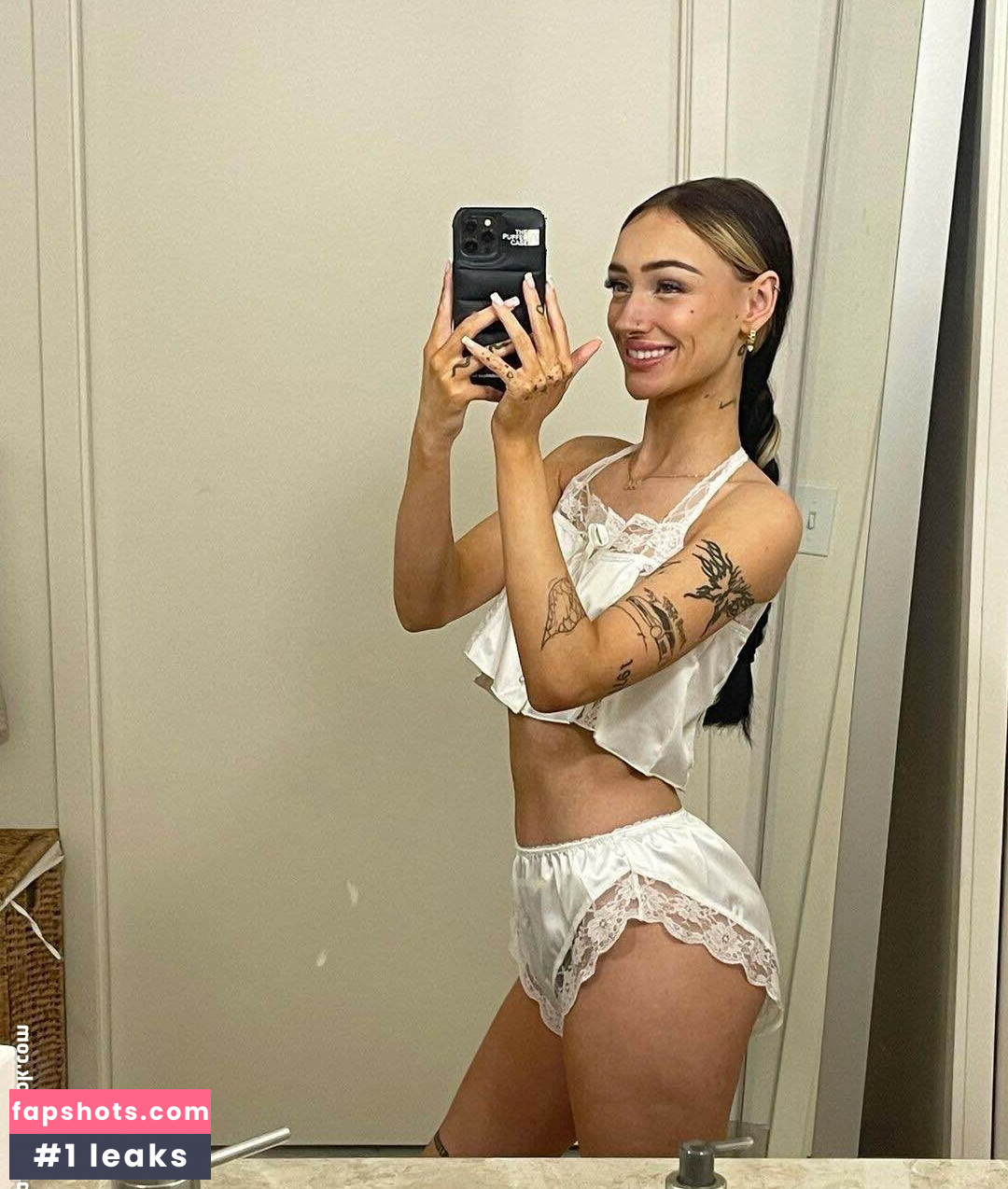 rhegancoursey gallery photo #10