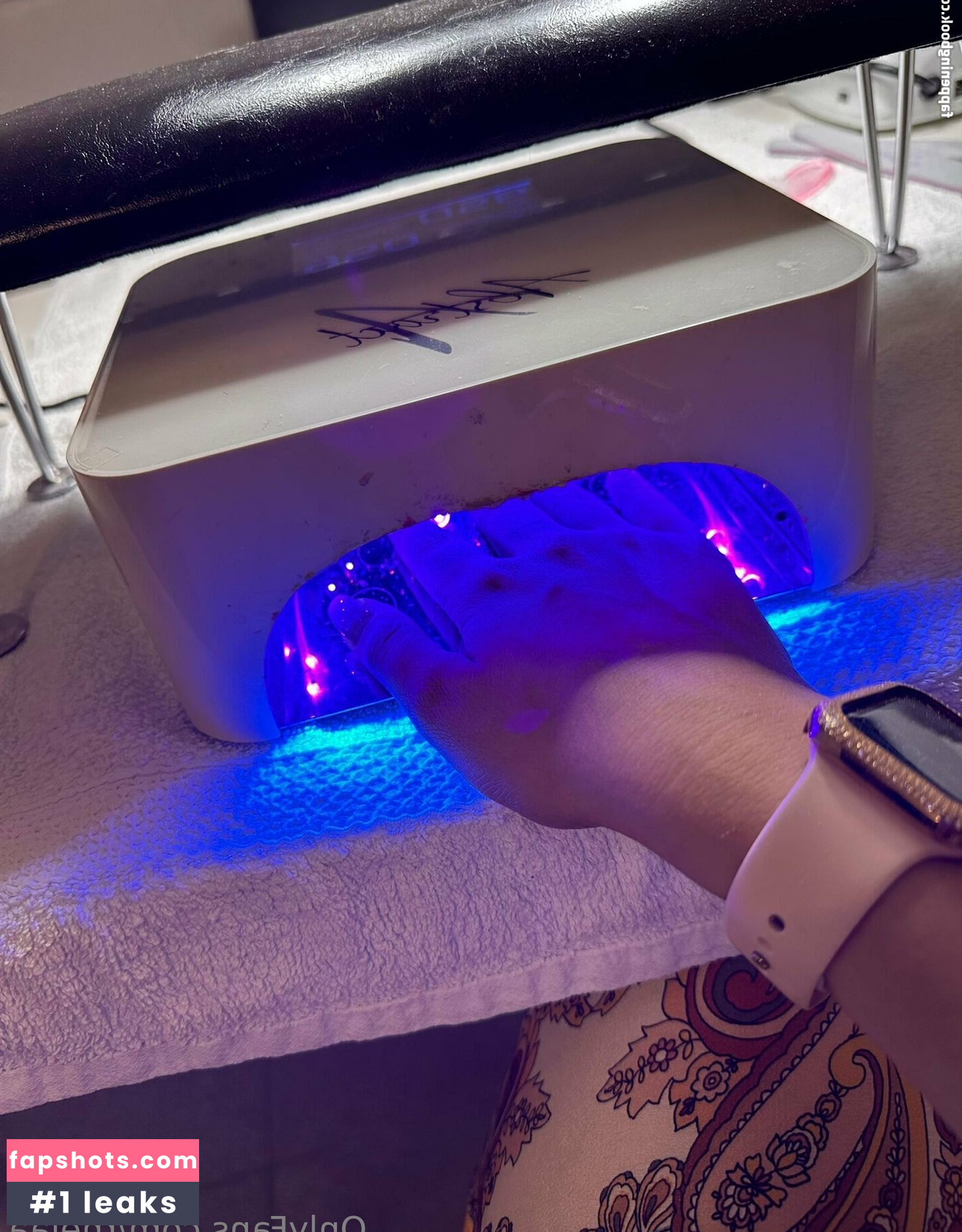 rheiaa nude babe gallery