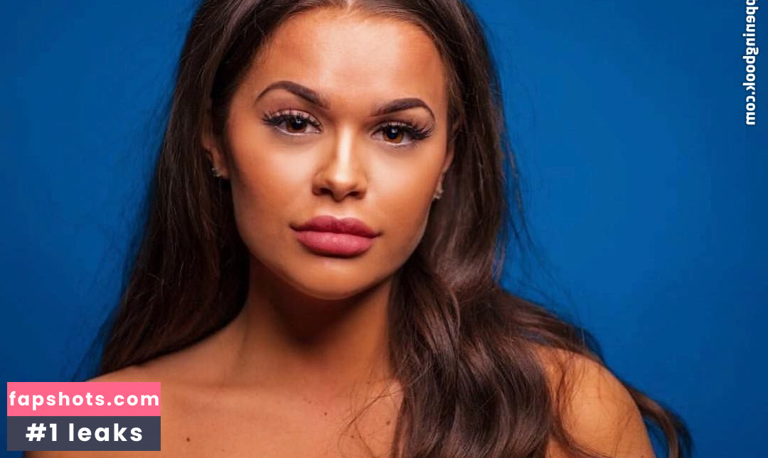 Rhianne Saxby gallery photo #2