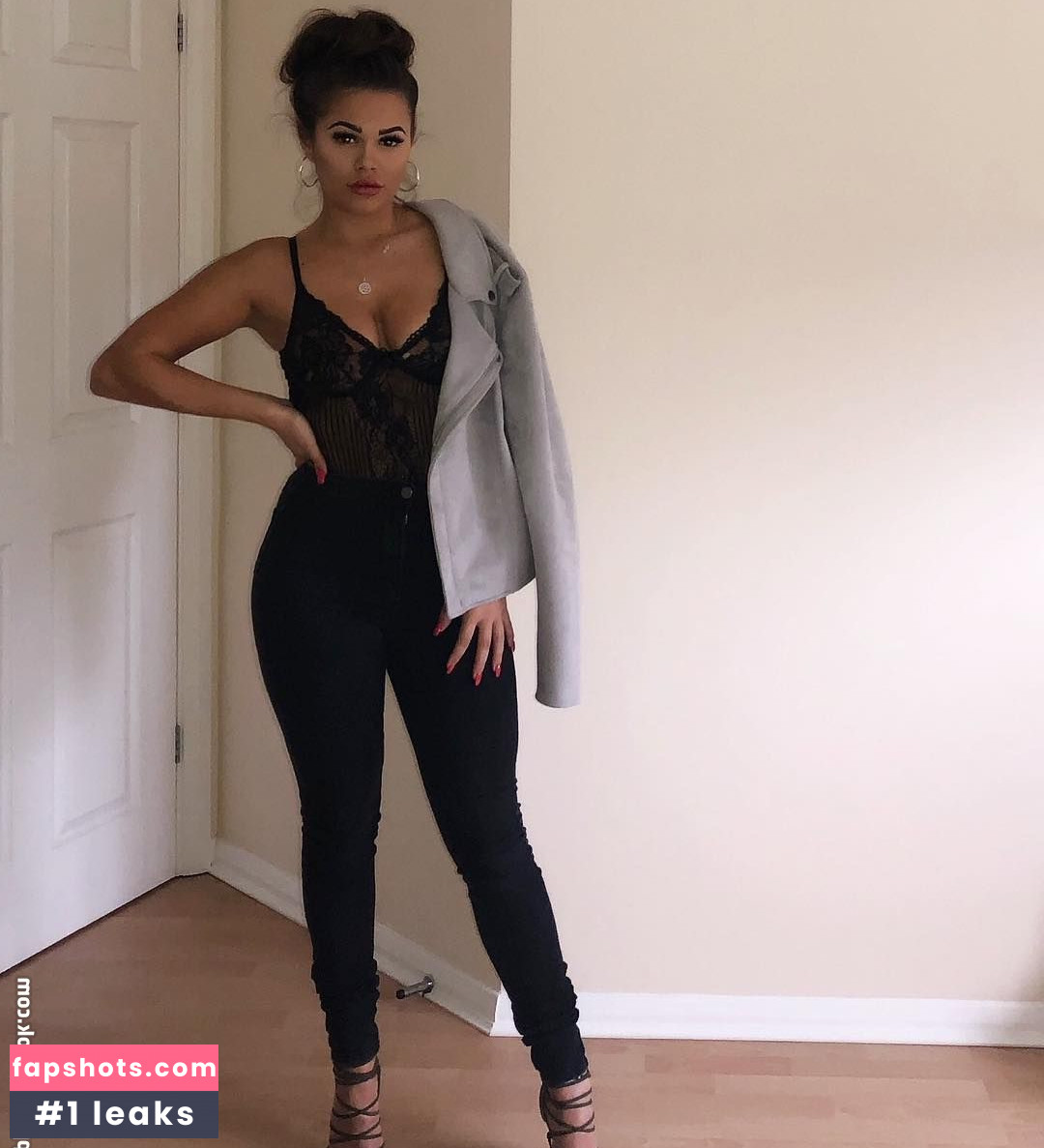 Rhianne Saxby gallery photo #11