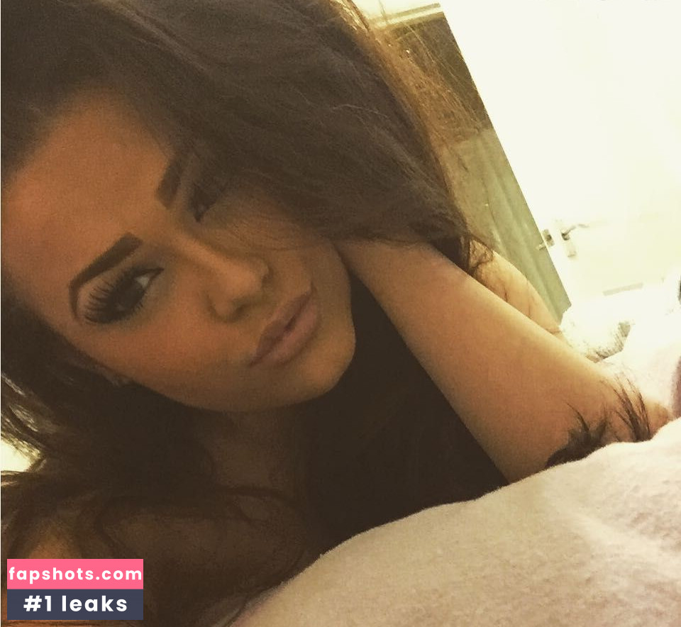 Rhianne Saxby gallery photo #13