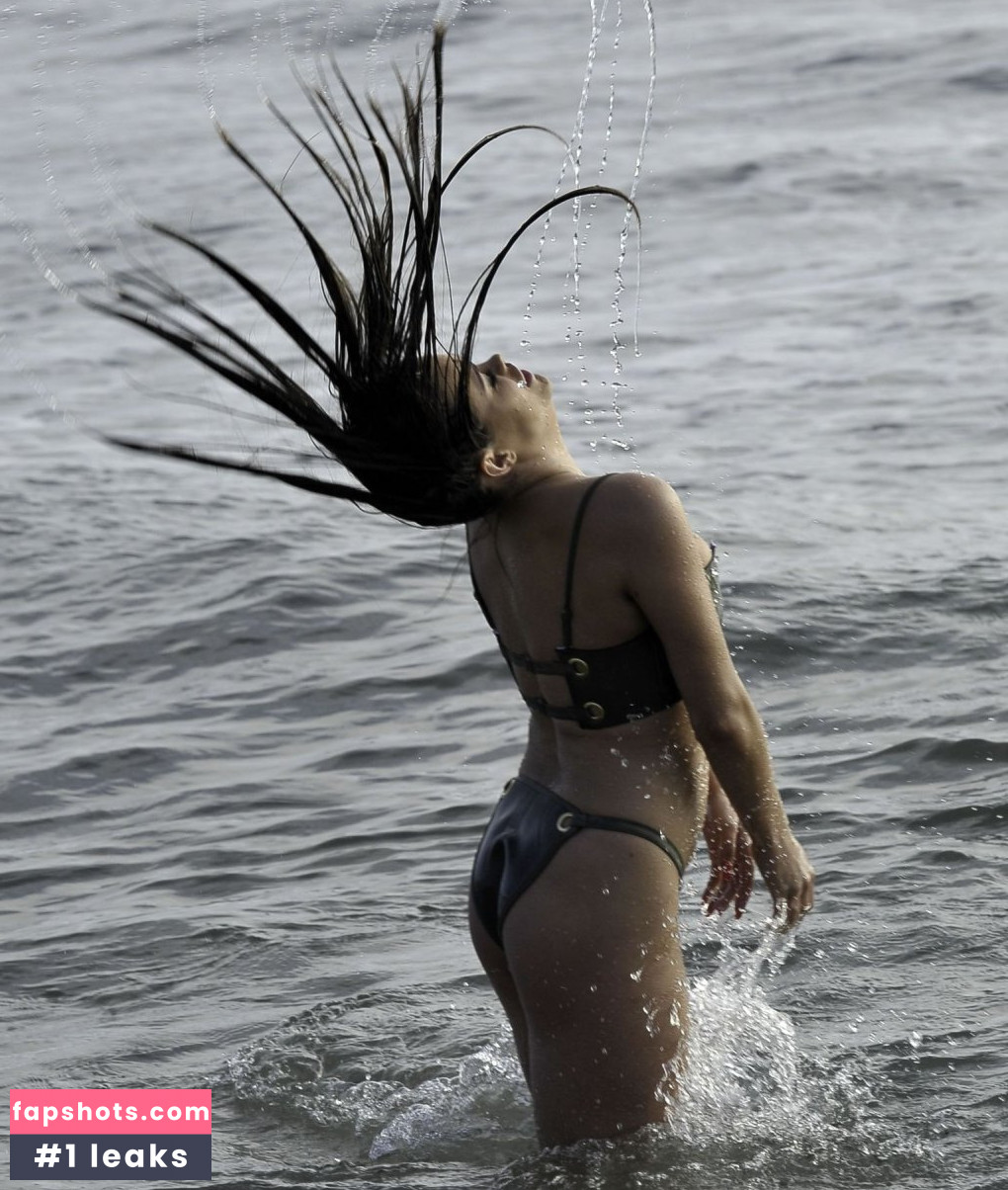 Rhianne Saxby gallery photo #217