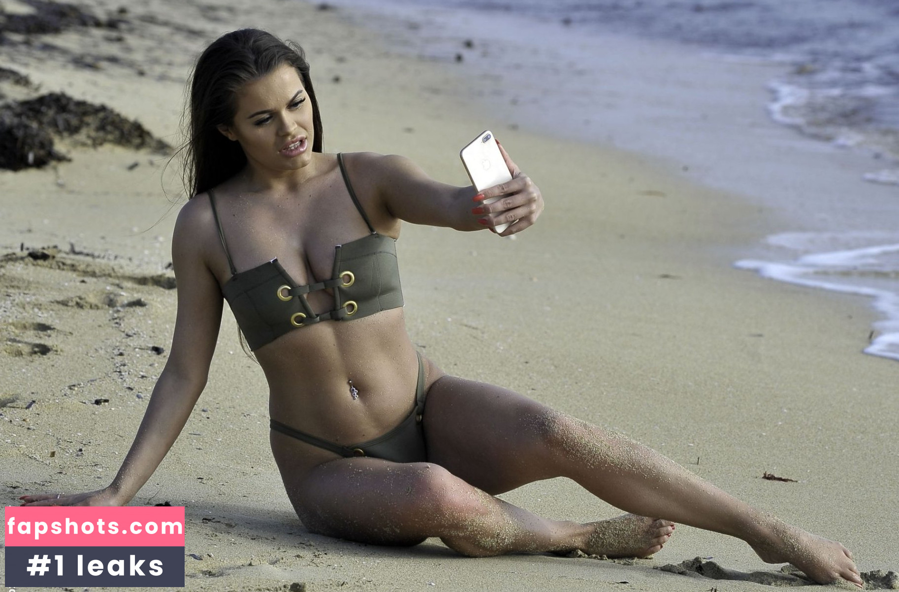 Rhianne Saxby gallery photo #224