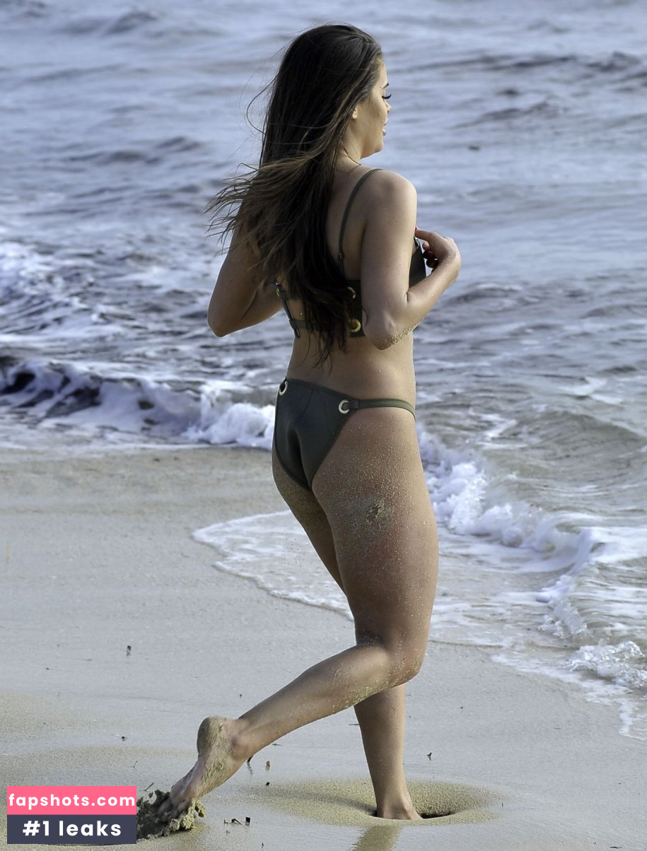 Rhianne Saxby gallery photo #249