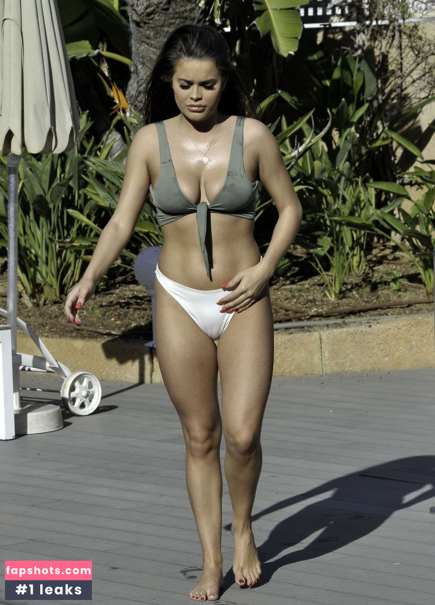 Rhianne Saxby gallery photo #267