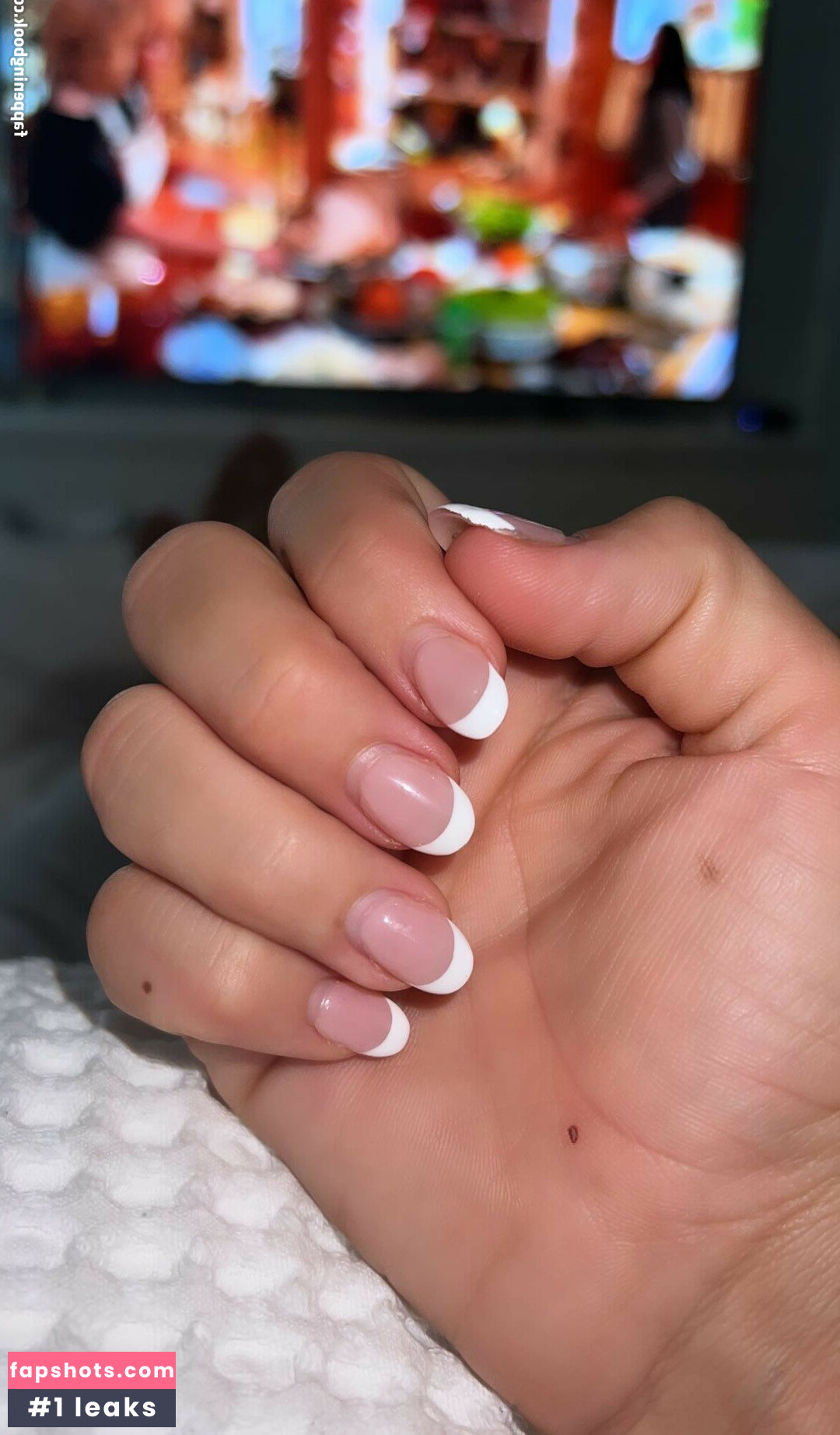 Rhiannon O'loughlin gallery photo #2