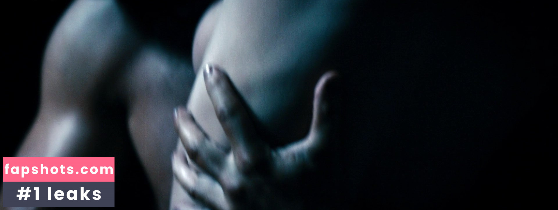 Rhona Mitra gallery photo #125